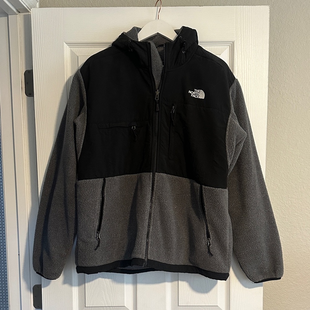 The North Face Men's Black and Gray Performance Fleece Jacket